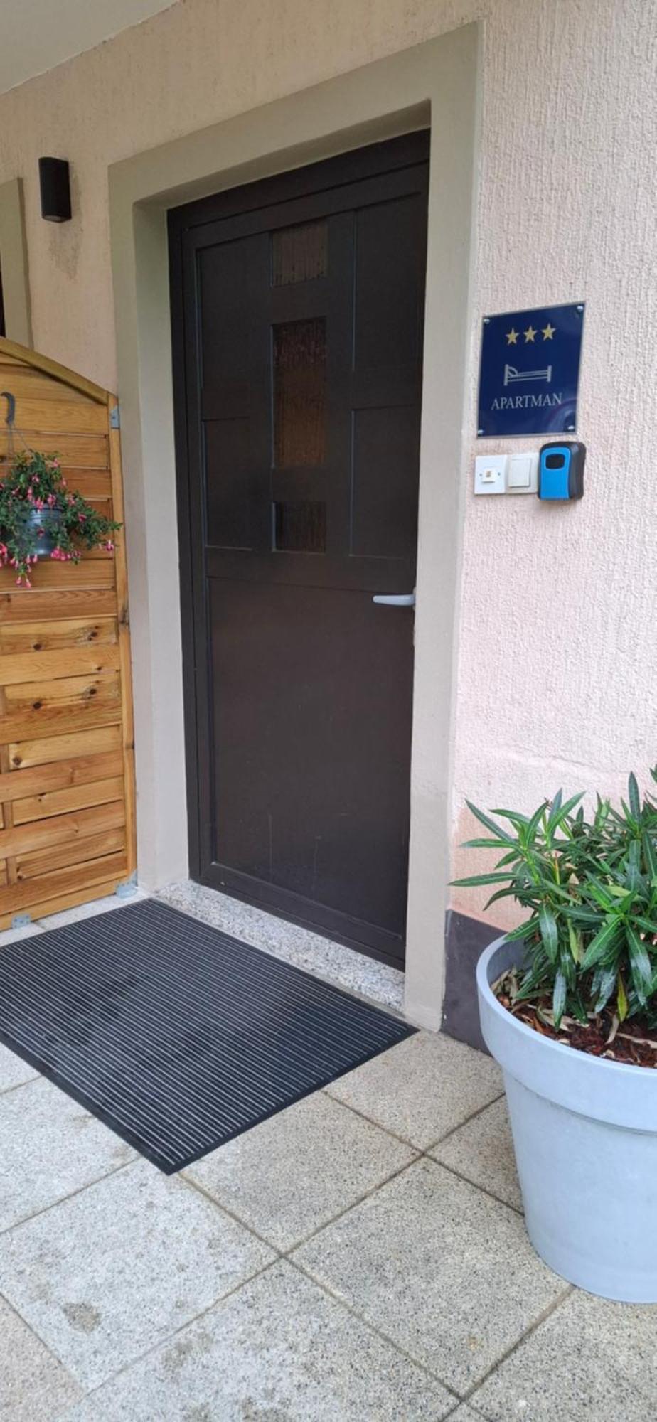 Apartman Folka Free Parking Zágráb Kültér fotó